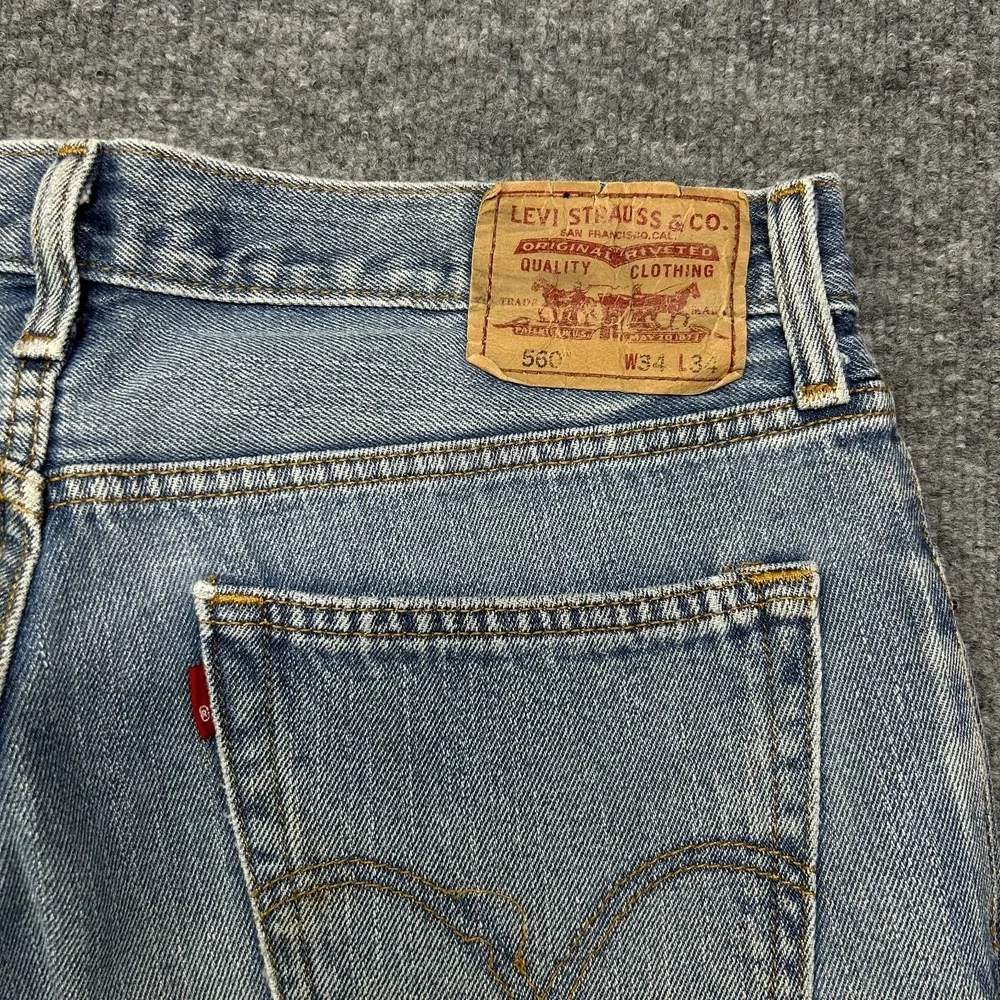 Levi's 560 Comfort Fit Jeans Men Blue Denim Zip Fly Straight Leg Classic - 34X32